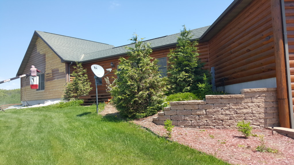 log home in Elroy