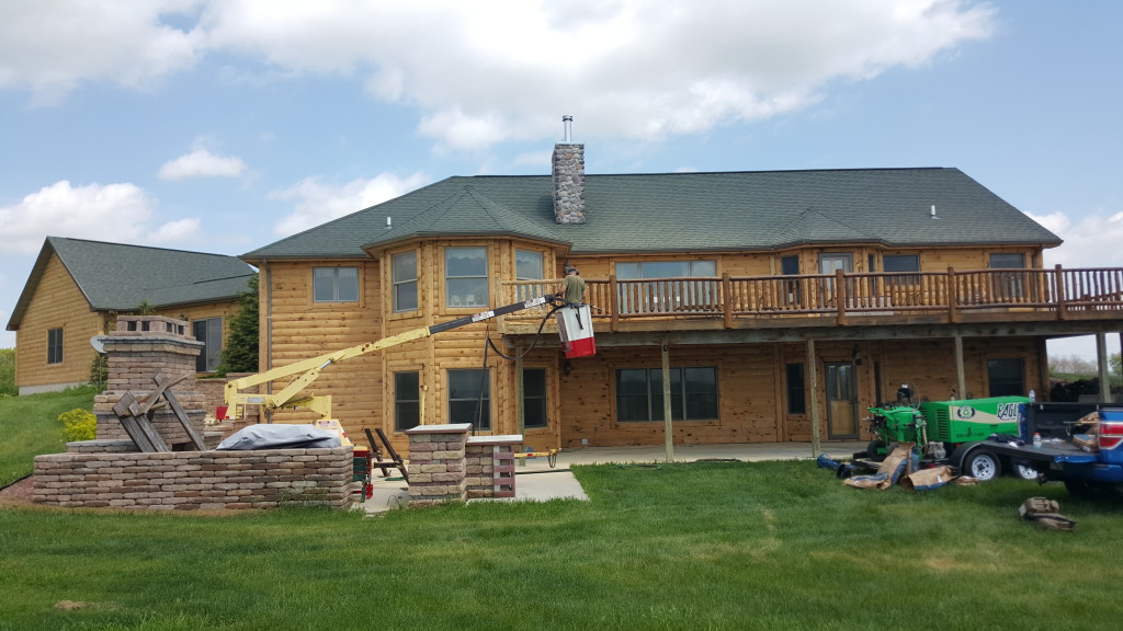 log home in Elroy